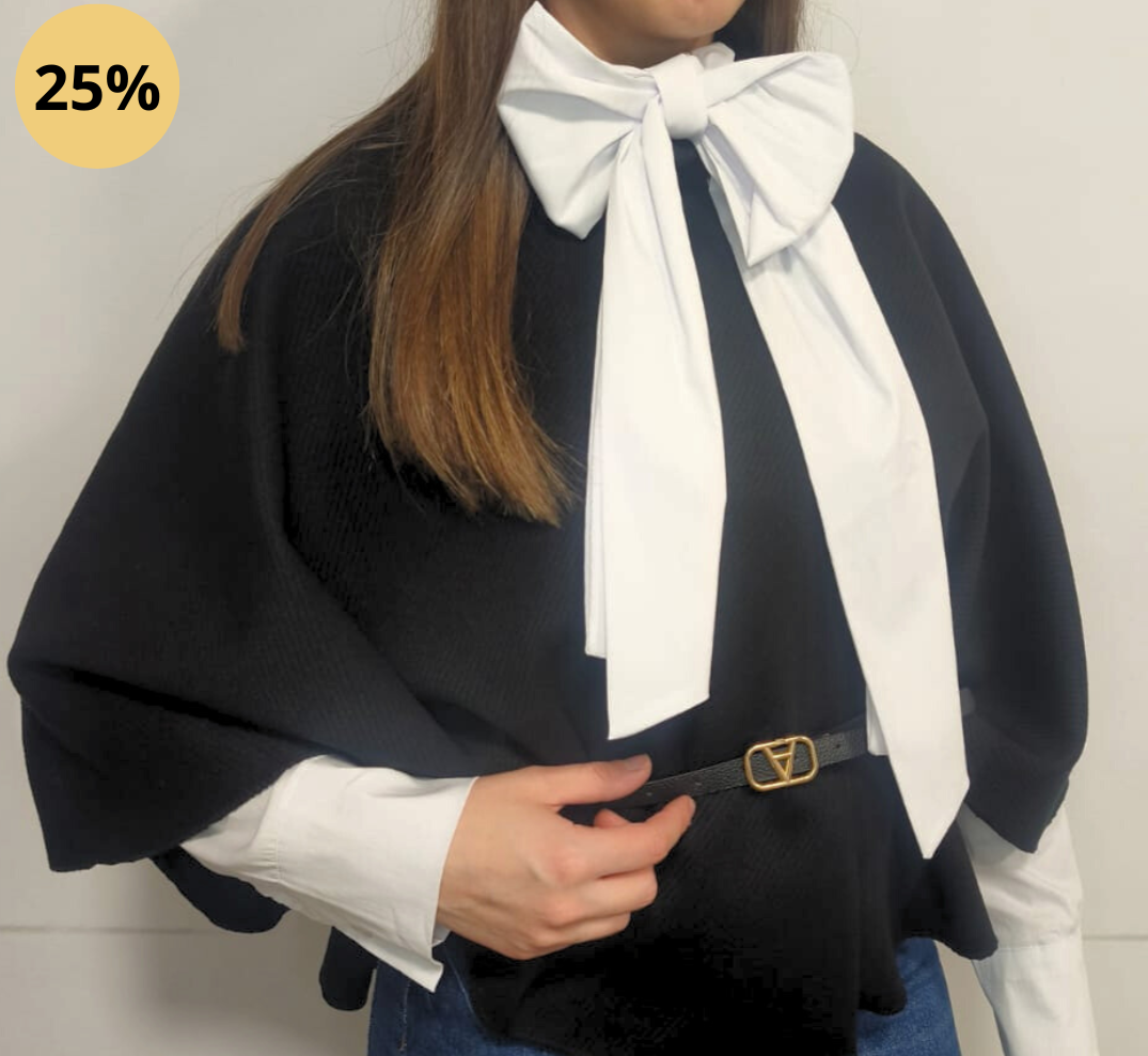 Capa Negra con Cinturón