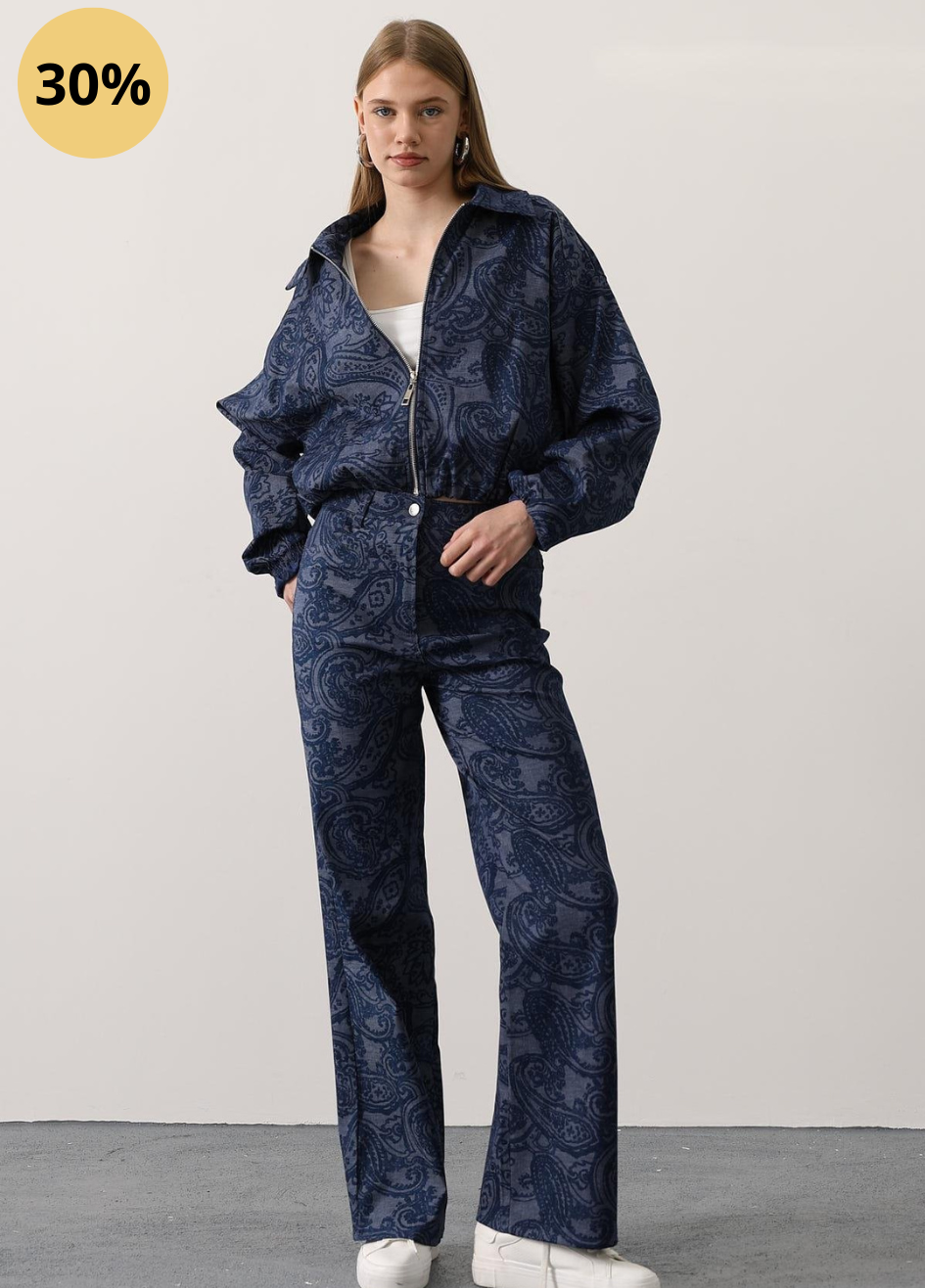 Chaqueta Azul con Paisley